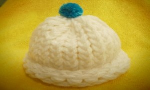 Loom-knit-preemie-hat-500x300 - LoomaHat.com