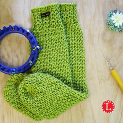 I Made Socks And You Can, Too!  Knitting loom socks, Loom knitting  stitches, Loom crochet